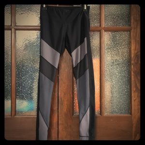 Black and grey colour block leggings